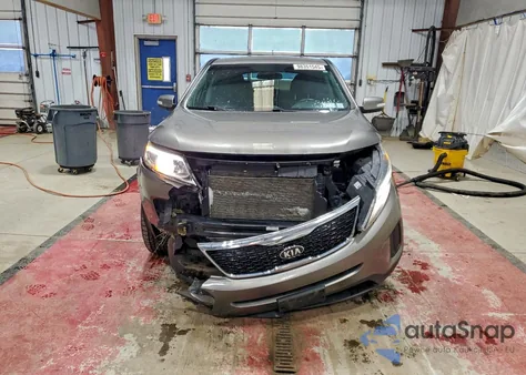 2015 Kia Sorento Lx z USA, uszkodzony, nr VIN 5XYKT3A63FG619098